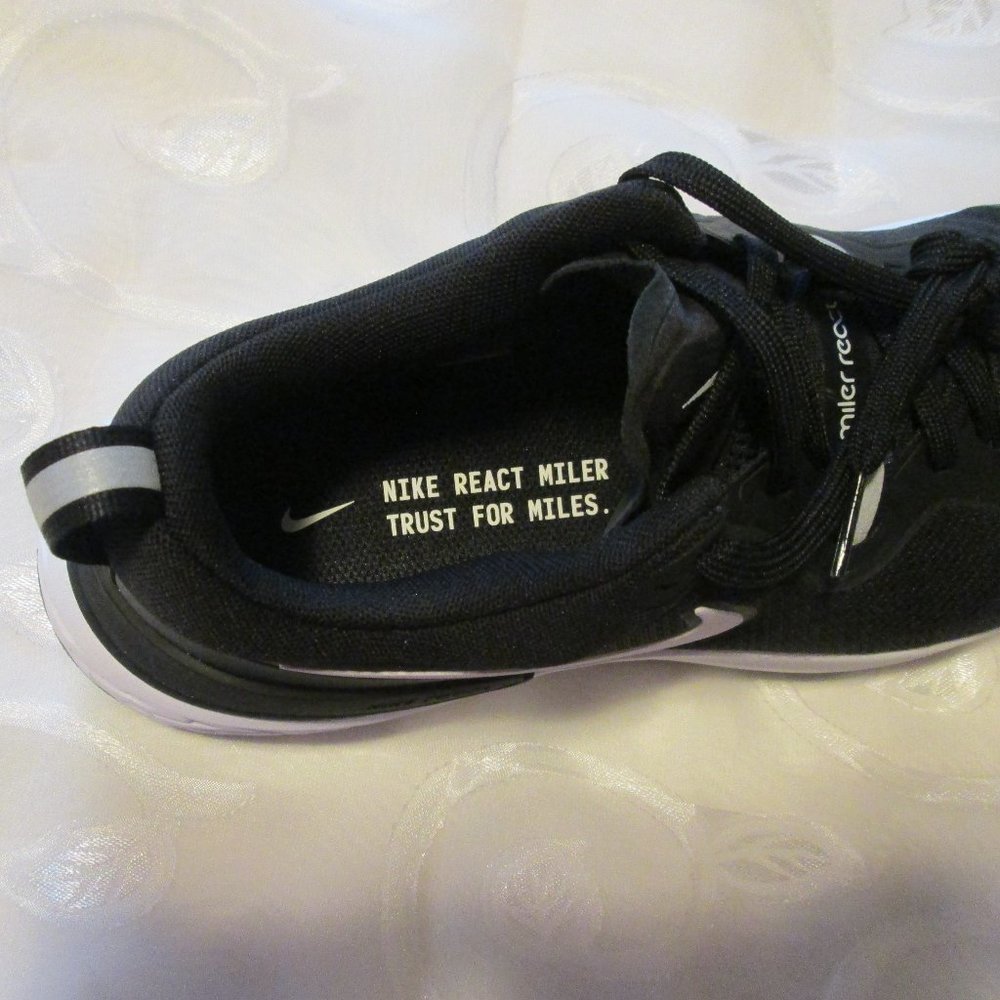 #SOLD# NIKE MEN’S REACT MILER – NWT 9 - Picture 6 of 12